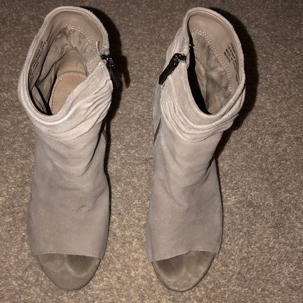 Kenneth Cole reaction ankle boots size 5 1/2